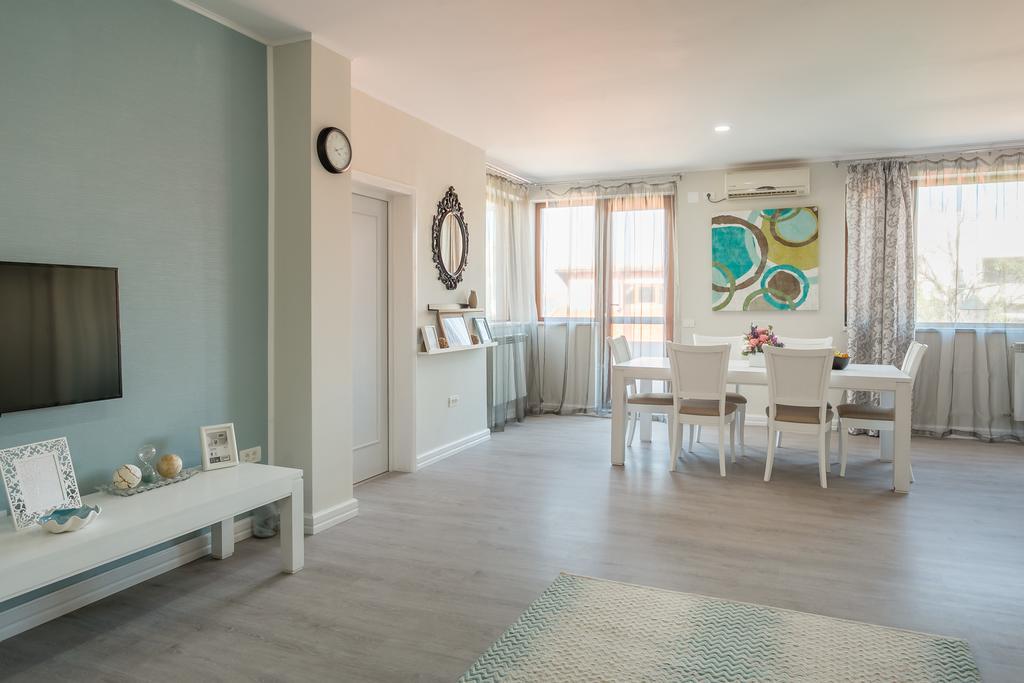 Bella Marina Apartments Констанца Екстериор снимка