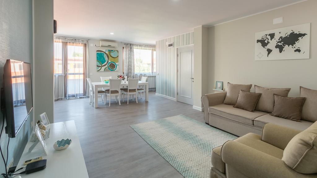 Bella Marina Apartments Констанца Екстериор снимка